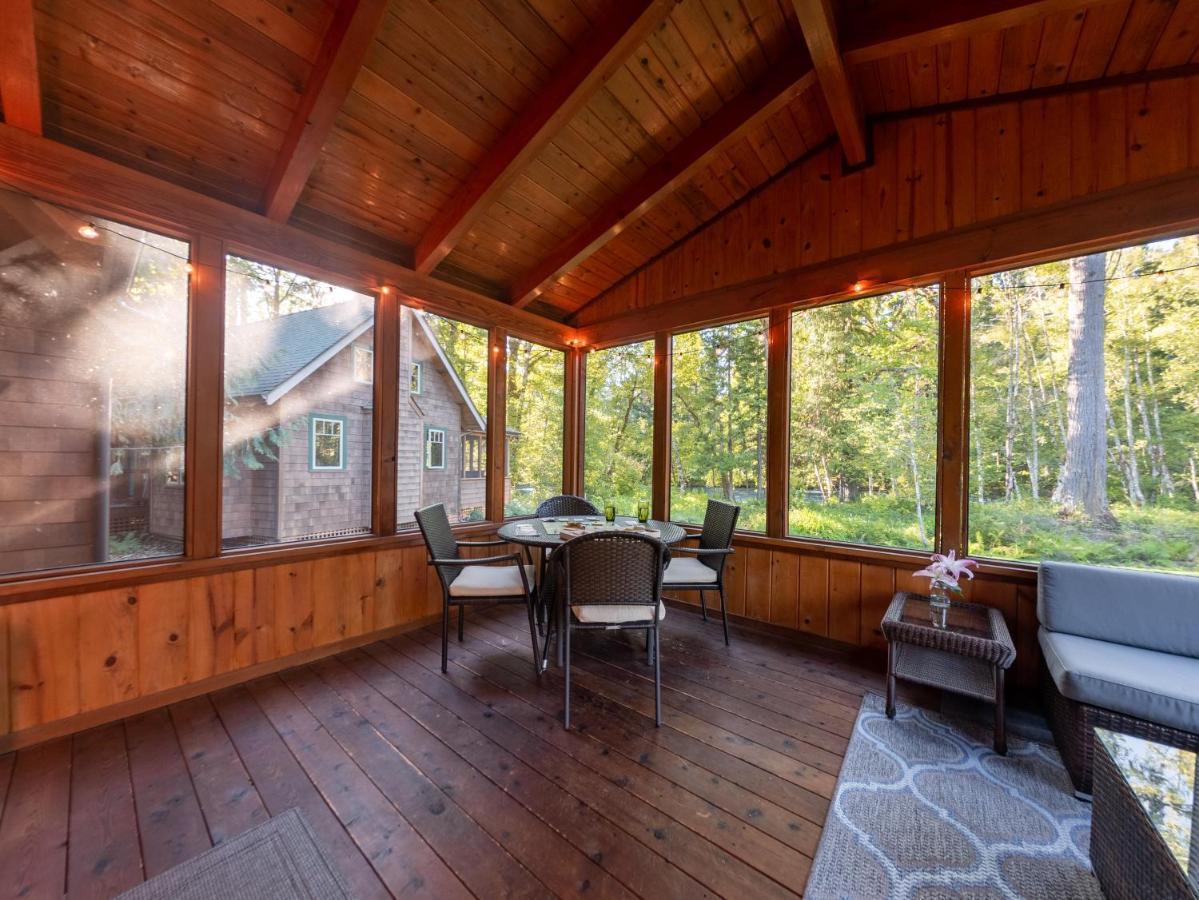 On The River Wooded Bliss Cabin Near Loloma McKenzie Bridge מראה חיצוני תמונה